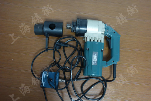 電動力矩扳手